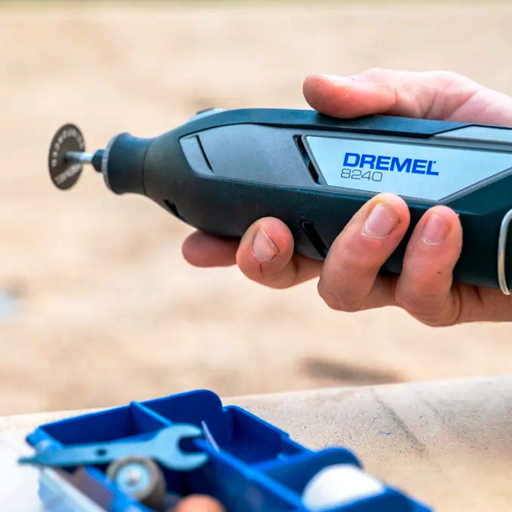 Moto Tool Inalambrico 12 V Dremel 8240 5 Accesorios / BOSCH-